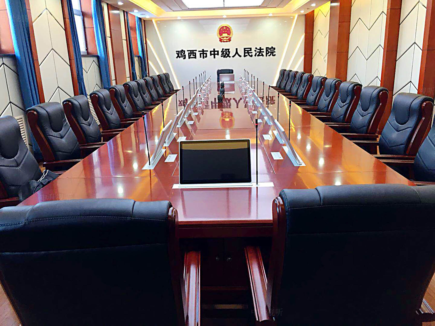 西雞市人民法院